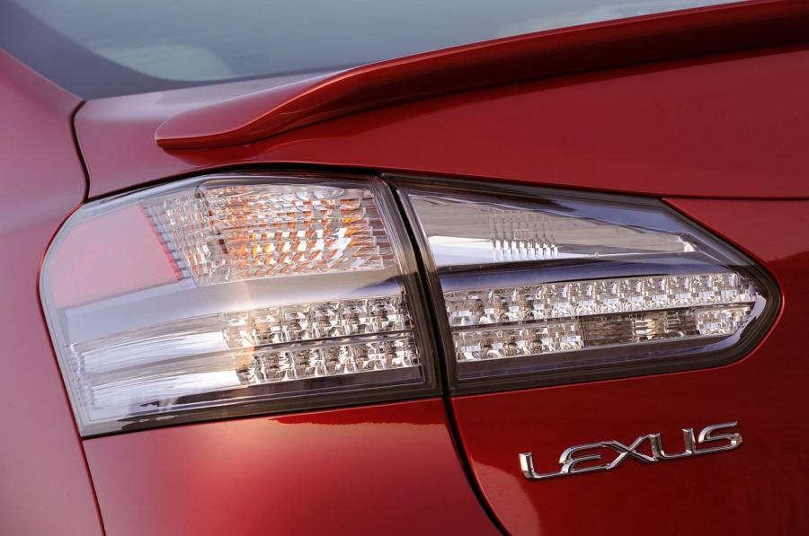  Lexus HS250h 2009 года  (фото 264 из 273)